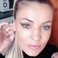 rosserubby Adlı Modelin Çevrimdışı Sohbet Odası