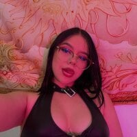 Nina_Gaze webcam model