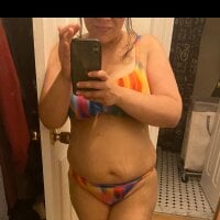 bellakay19 webcam model