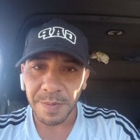 xavierfull's Offline Chat Room