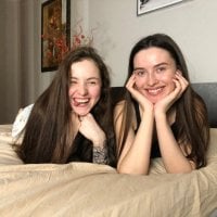 KarlaaBruno's Offline Chat Room