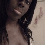 FrenchyCherry's Offline Chat Room