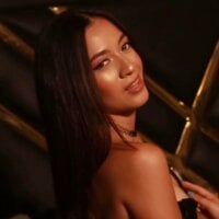 HoneyMiqueila webcam model