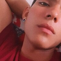 boylatinbigCum webcam