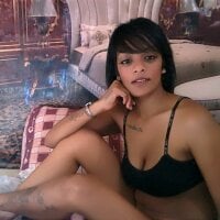 IndianBombShel69's Offline Chat Room