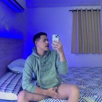 Noah_urda22 webcam