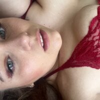 HelloKittyNasty's Offline Chat Room