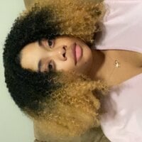 QueenPoundcake's Offline Chat Room