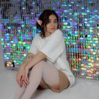 Mellisa_Hassan's Offline Chat Room