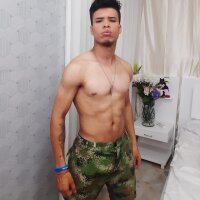 Eros_x_'s Offline Chat Room