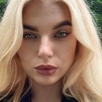 AllWhatYouNeedMe's Offline Chat Room