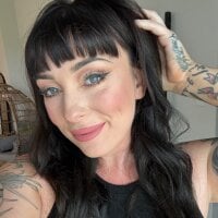 LoveDovexxx webcam model