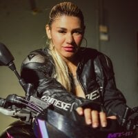 annie_desire