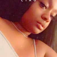 ebonyindigoslut's Offline Chat Room