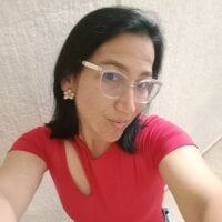 LiloEvelyne webcam model