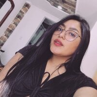 IsaBrunette_1 오프라인 채팅방