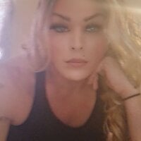 Sexytranswoman77 webcam