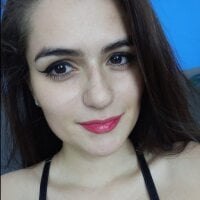 jade_valeria Adlı Modelin Çevrimdışı Sohbet Odası