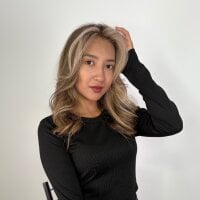 ToriDommer webcam model