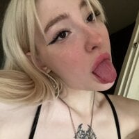 littlebitchesss' Avatar Pic