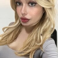 Adorablenikka69 webcam