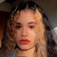 carolina_fresa's Offline Chat Room