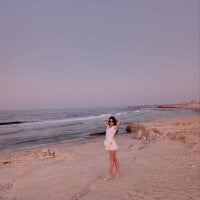 Malibu_J webcam model