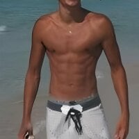 A_Shy_French_Guy webcam