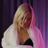 EmmaBrowne Offline Chatraum