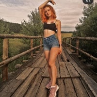 Chiyo_Sakura অফলাইন চ্যাট রুম