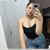 AuraIntensa webcam model