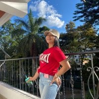 nichole_clinton's Offline Chat Room