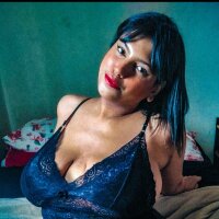 Blackkitkat22 naked in live sex video chat