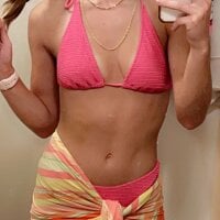 youngandsexxxxy's Offline Chat Room