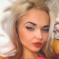 Mirabella333 webcam model