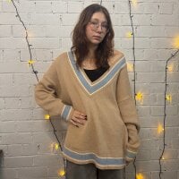 AprylShotwell webcam model