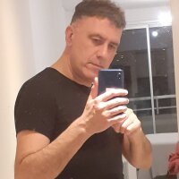 NudemanBA's Offline Chat Room