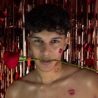 Leo_Savage_ webcam