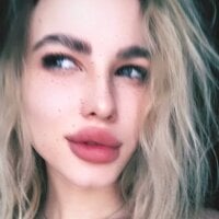 Lily_ries' Profile Pic
