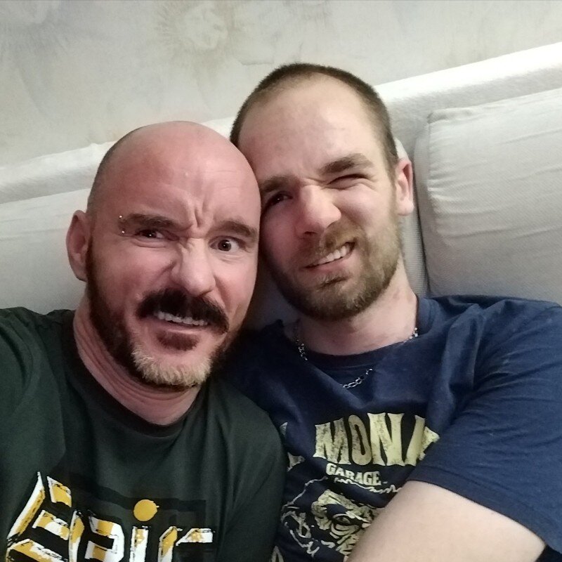 Daddyandson0's Cam show and profile