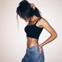 Alisha_XX's Offline Chat Room