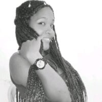 ebony_blondo's Offline Chat Room