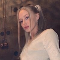 smooth_barbie's Offline Chat Room