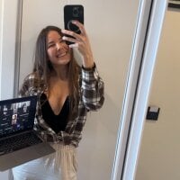 ห้องแชทสดของ Navirina