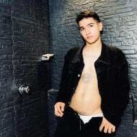 Sebas19__ webcam model