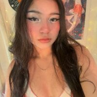 ahri_moon1 webcam model