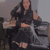 Dark_Moon_21 webcam