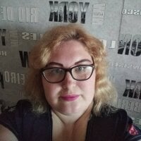 Silvia_Evans_ Adlı Modelin Çevrimdışı Sohbet Odası