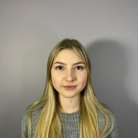 LaunaStrate webcam model