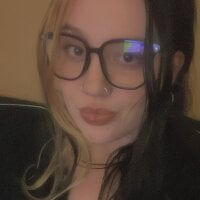 DaisyCarmen's Offline Chat Room